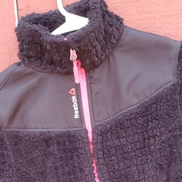 Reebok girls fur jacket - Picture 3 of 6